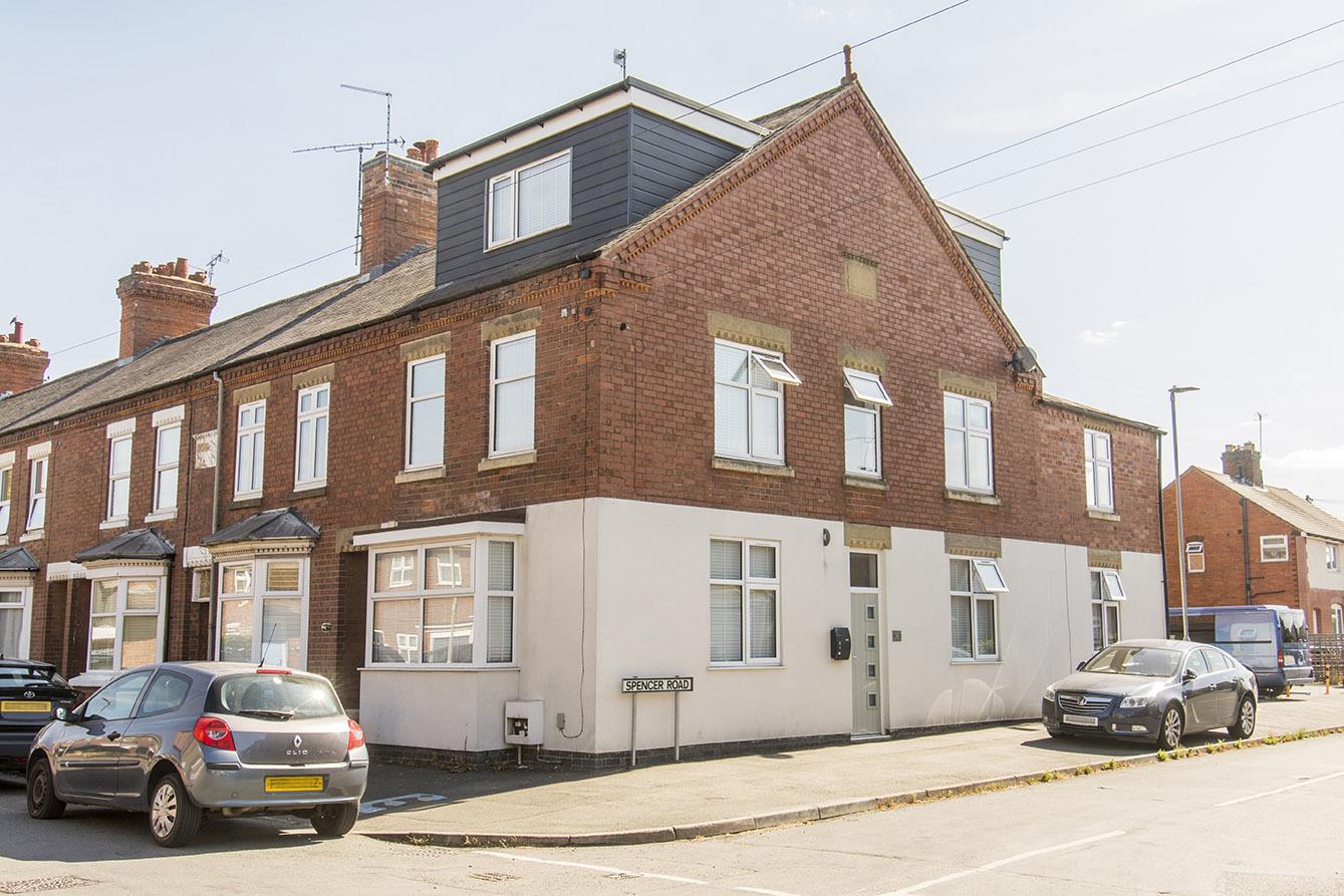 Flat Spencer Road in Harborough