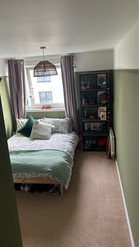 Room Lochend Park View in City of Edinburgh