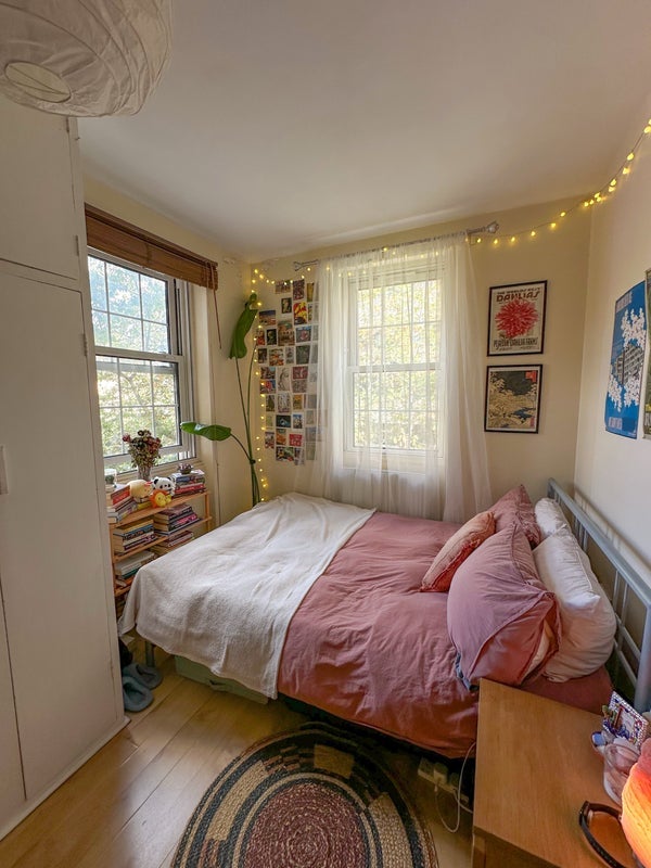Room Bethwin Road in Greater London