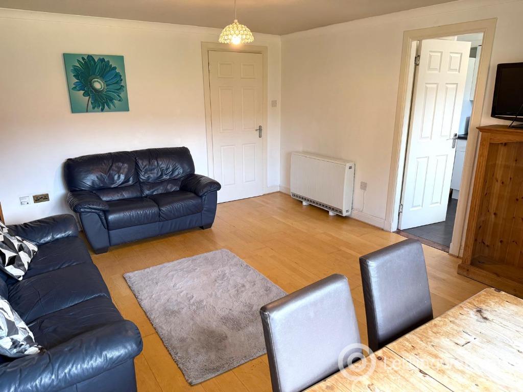 Flat Parsonage Square in Glasgow