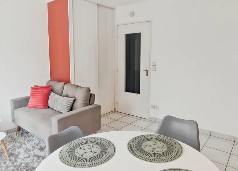 Flat Chemin de Saint-Christophe in Fleurines