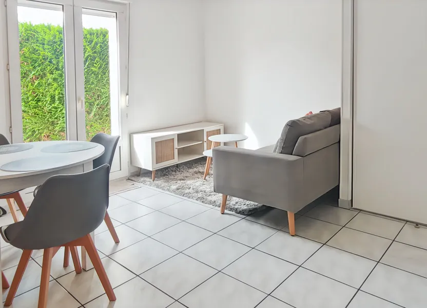 Flat Chemin de Saint-Christophe in Fleurines