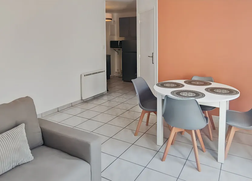Flat Chemin de Saint-Christophe in Fleurines