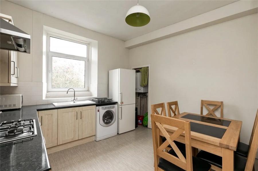 Room Rosemount Place in Aberdeen City