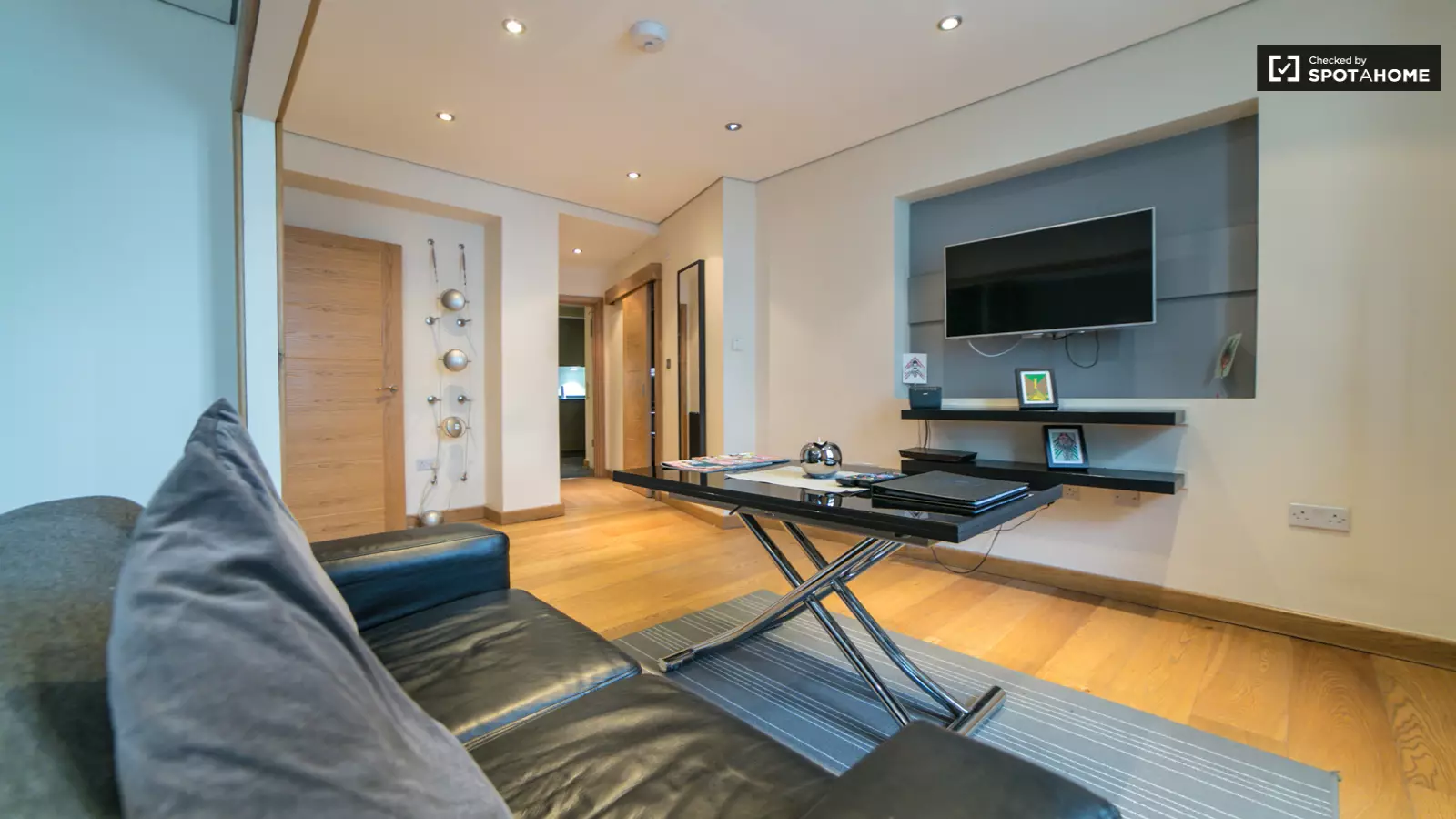 Flat Pilgrim Street in City of London