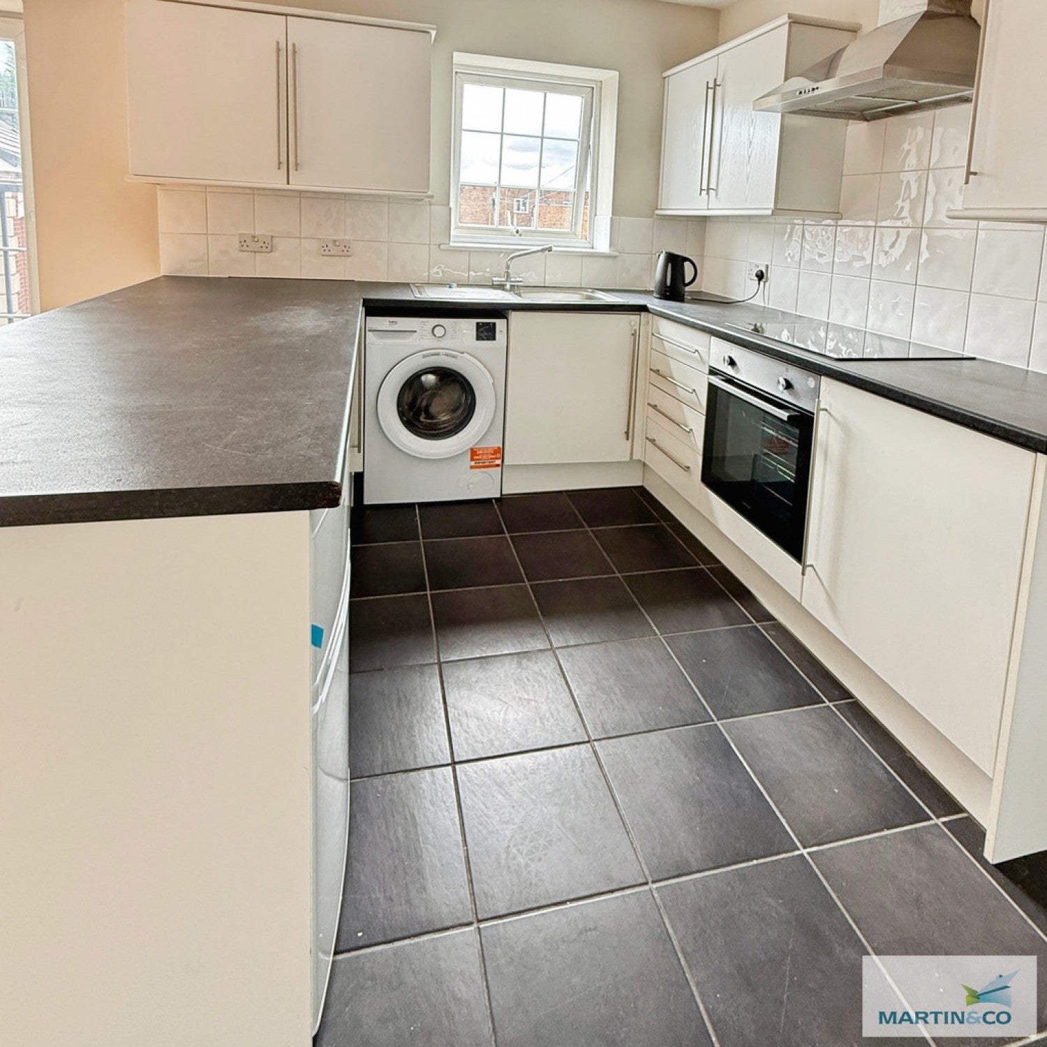 Flat Brookes Close in Stratford-on-Avon