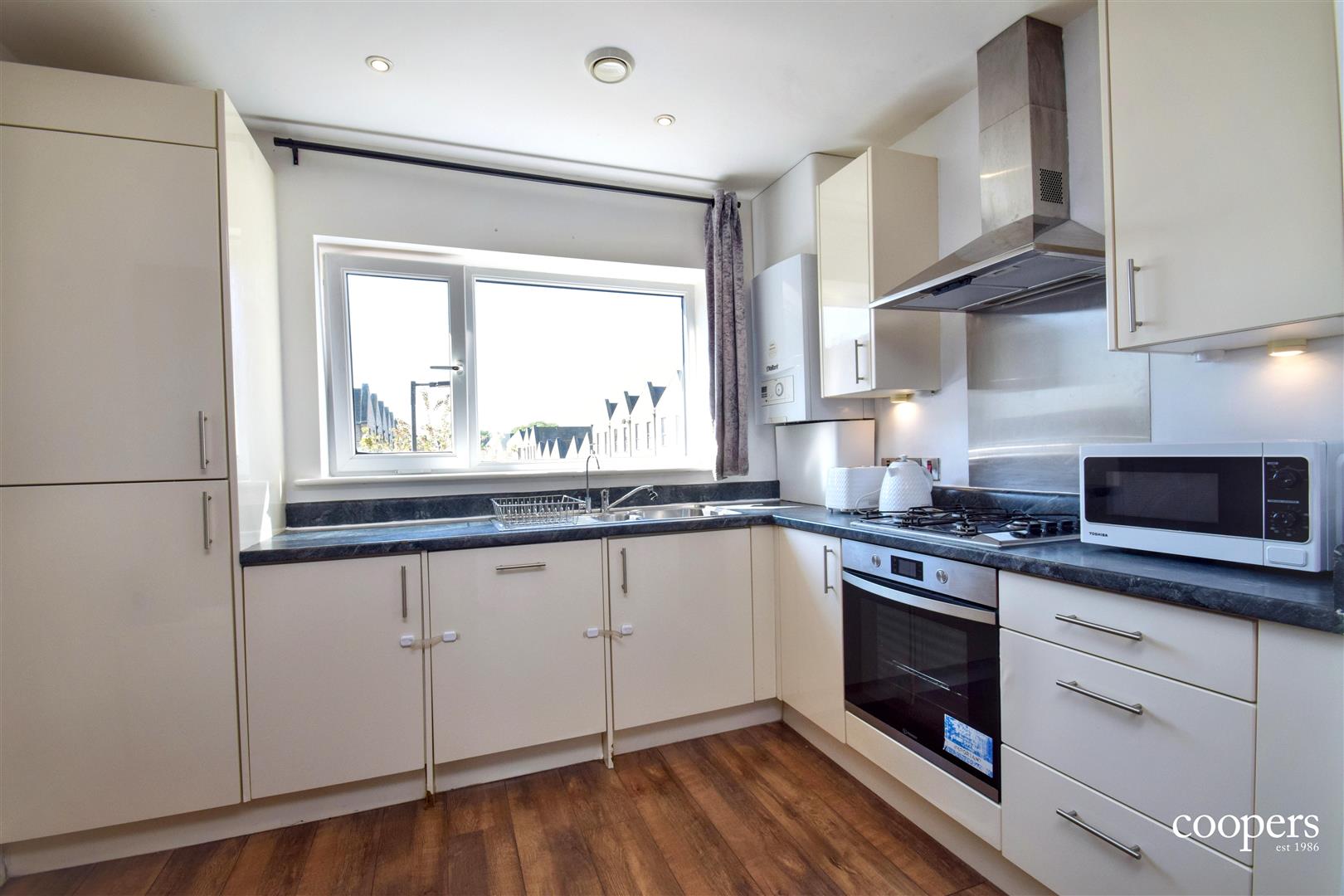 Flat Rayners Lane in Greater London