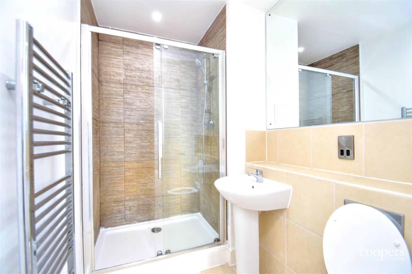 Flat Rayners Lane in Greater London
