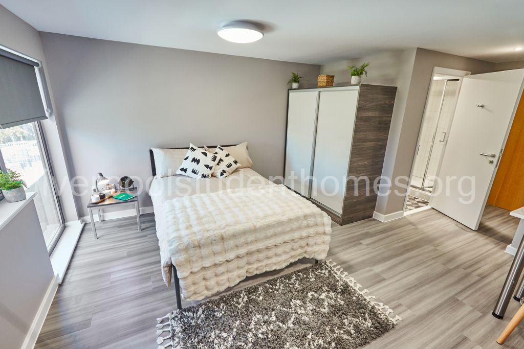Room Shaw Street in Liverpool