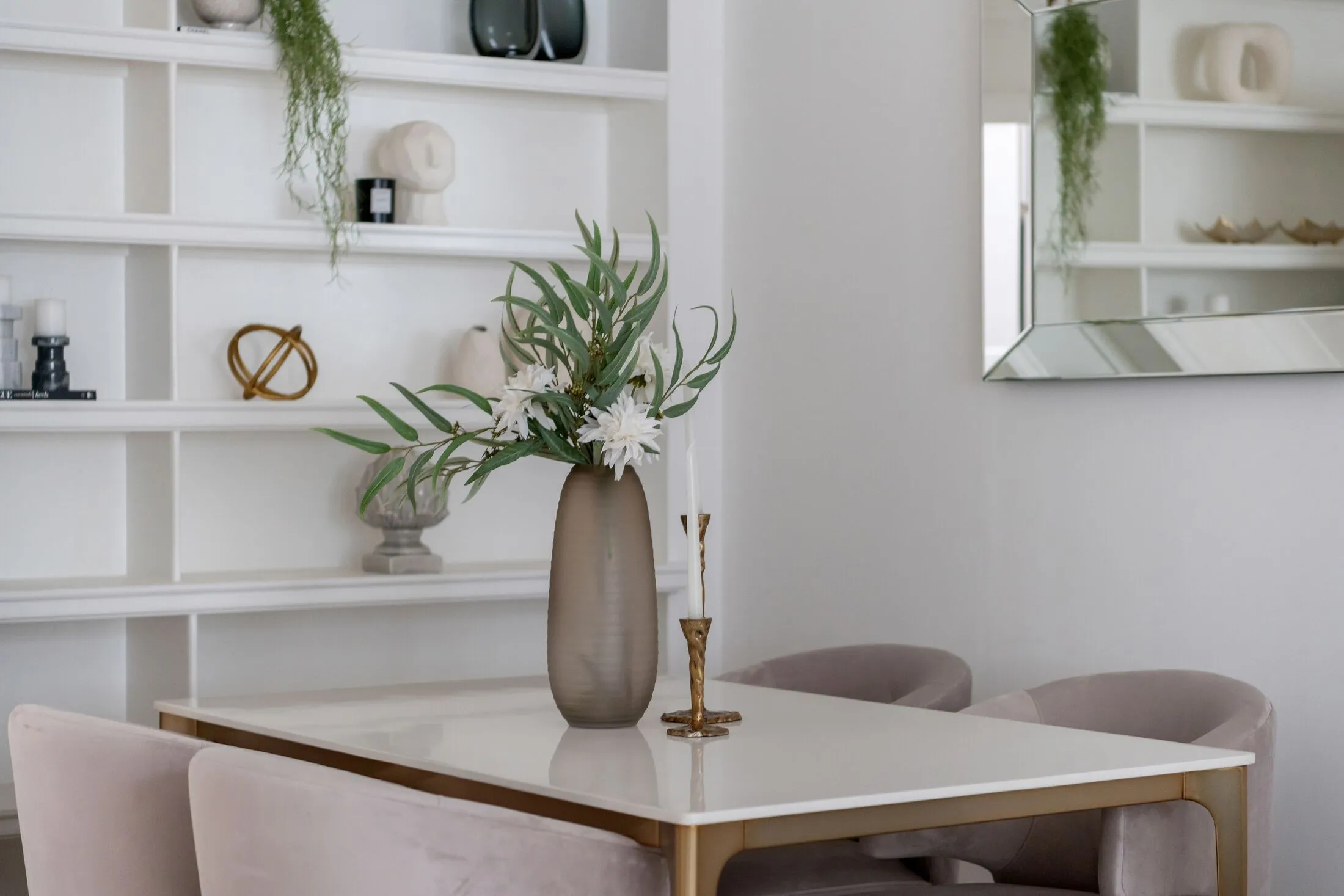 Flat Canning Place in Greater London