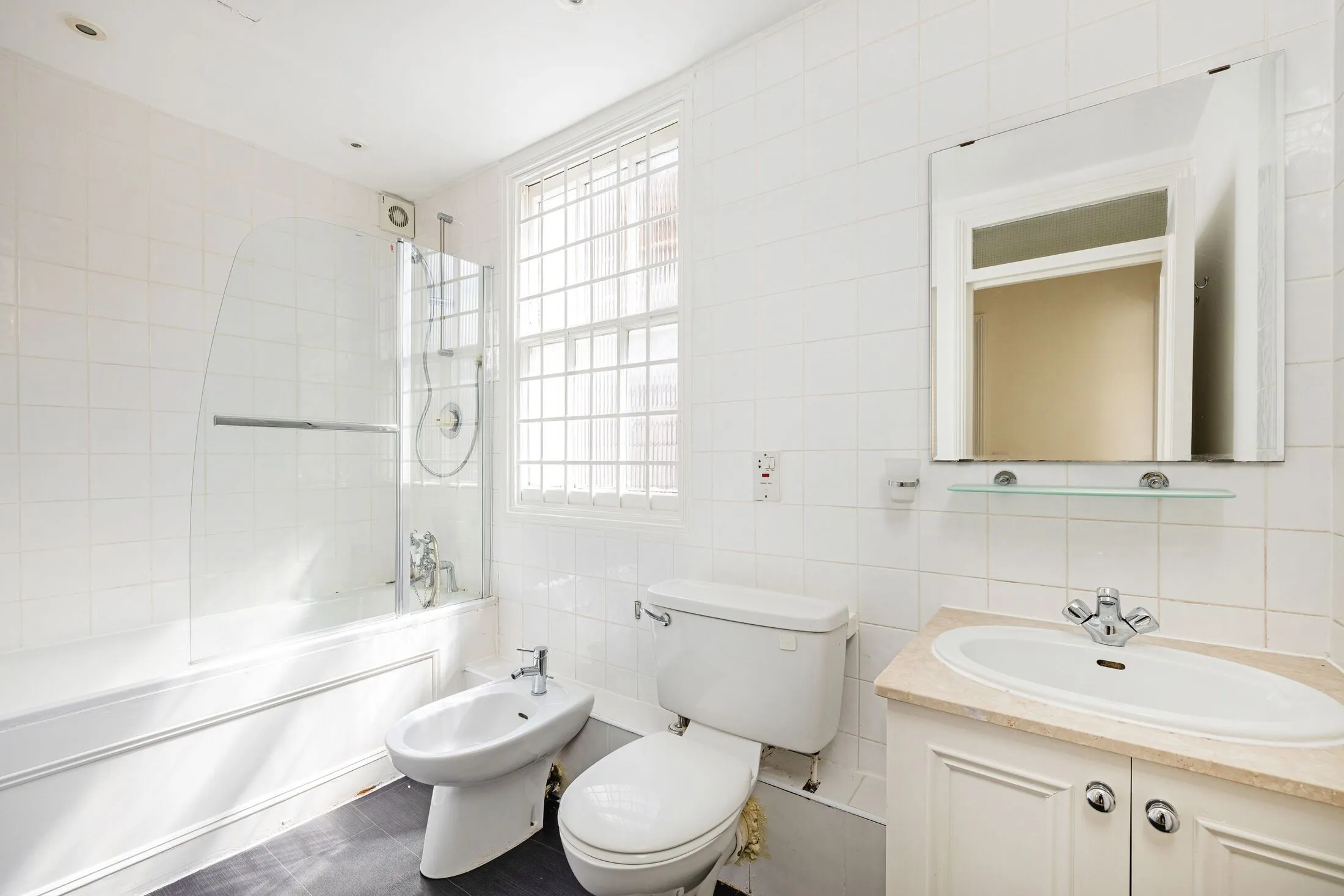 Flat Canning Place in Greater London