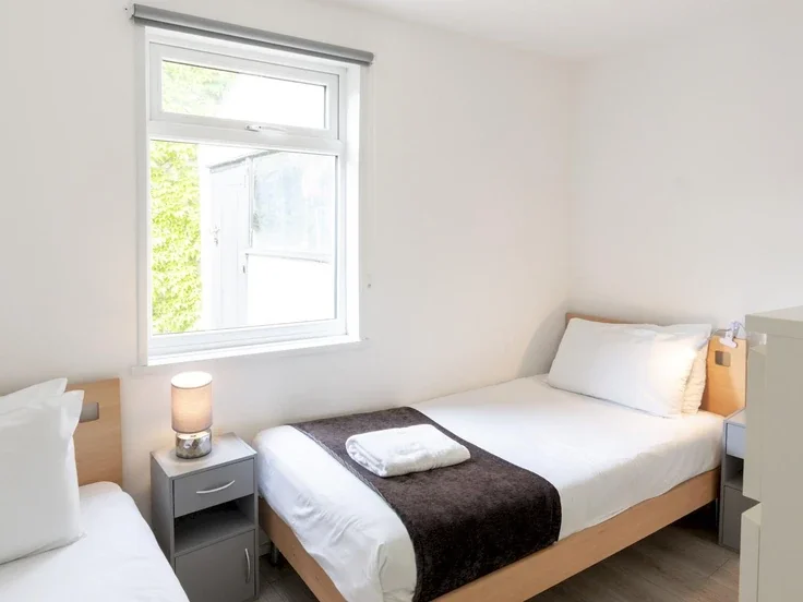 Flat Pleasant Road in Southend-on-Sea