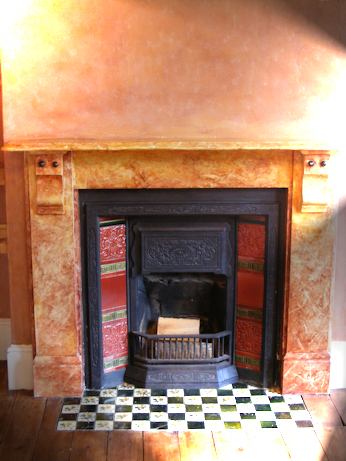 Room Hurst Road in Greater London