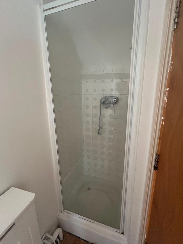 Room Kennington Road in Greater London