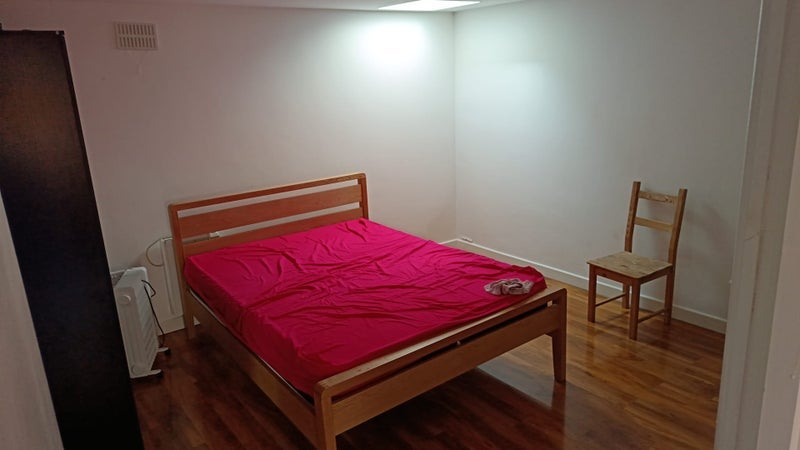 Room Arkindale Road in Greater London