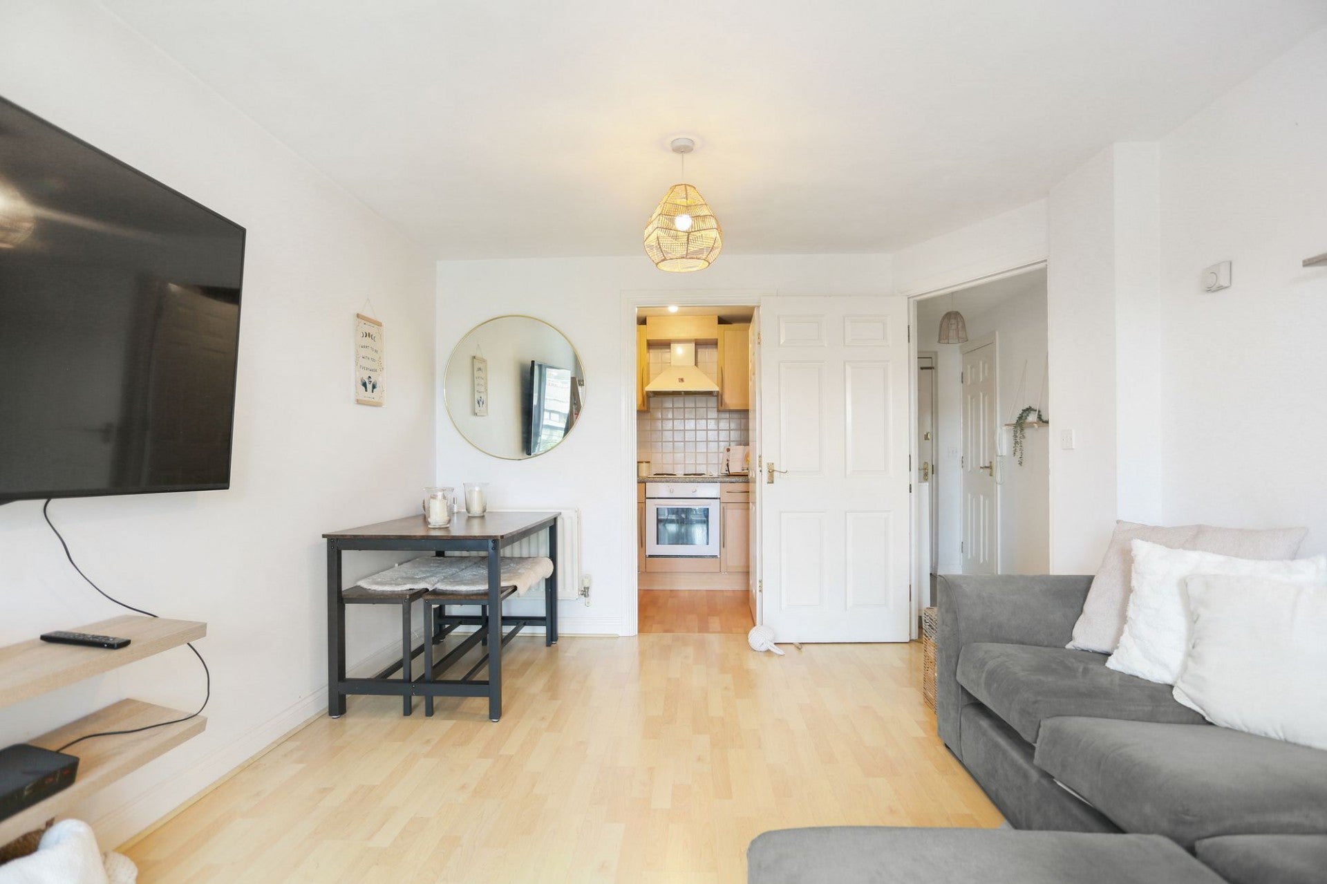 Flat Lansdowne Road in Hove