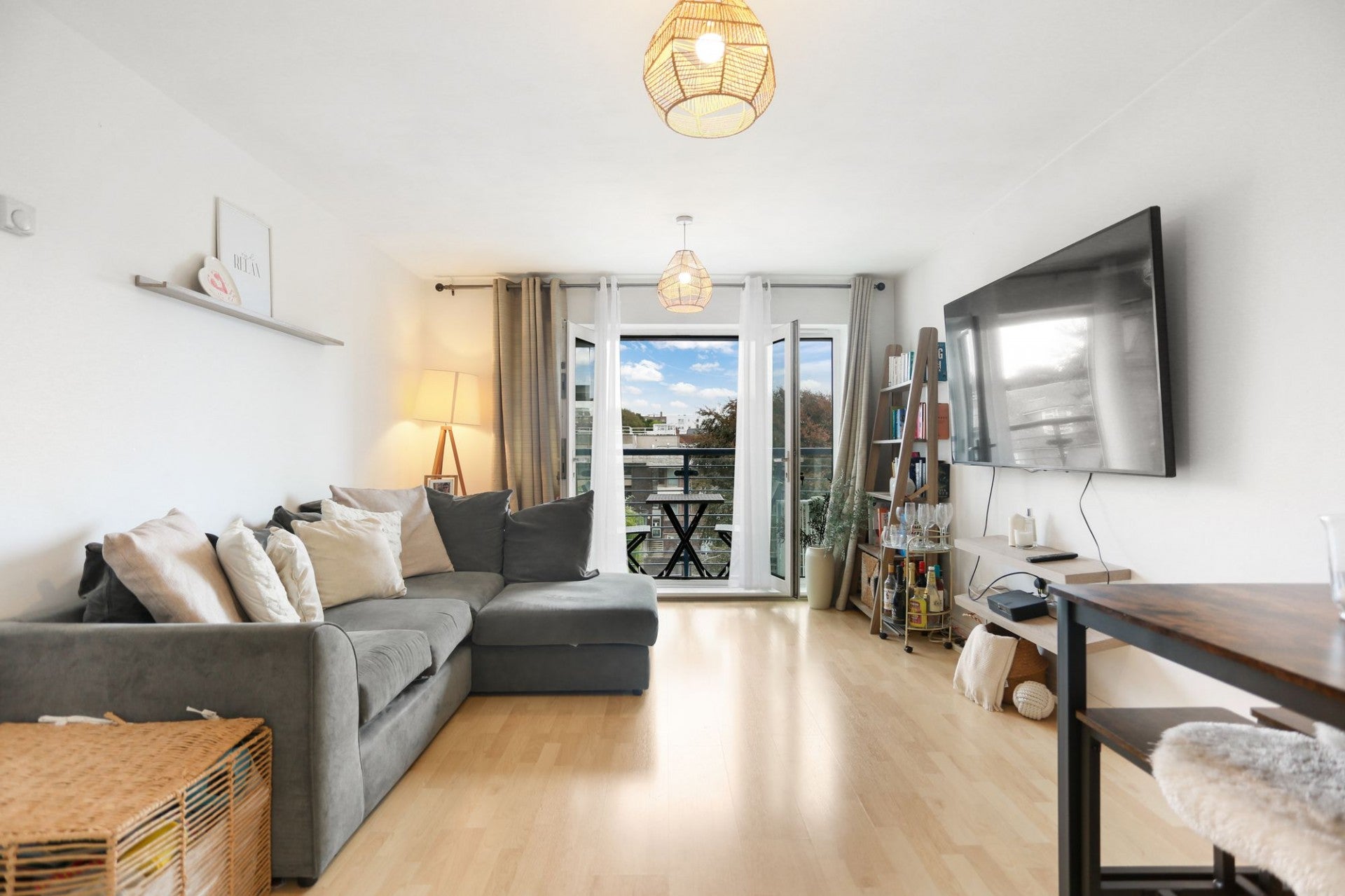 Flat Lansdowne Road in Hove
