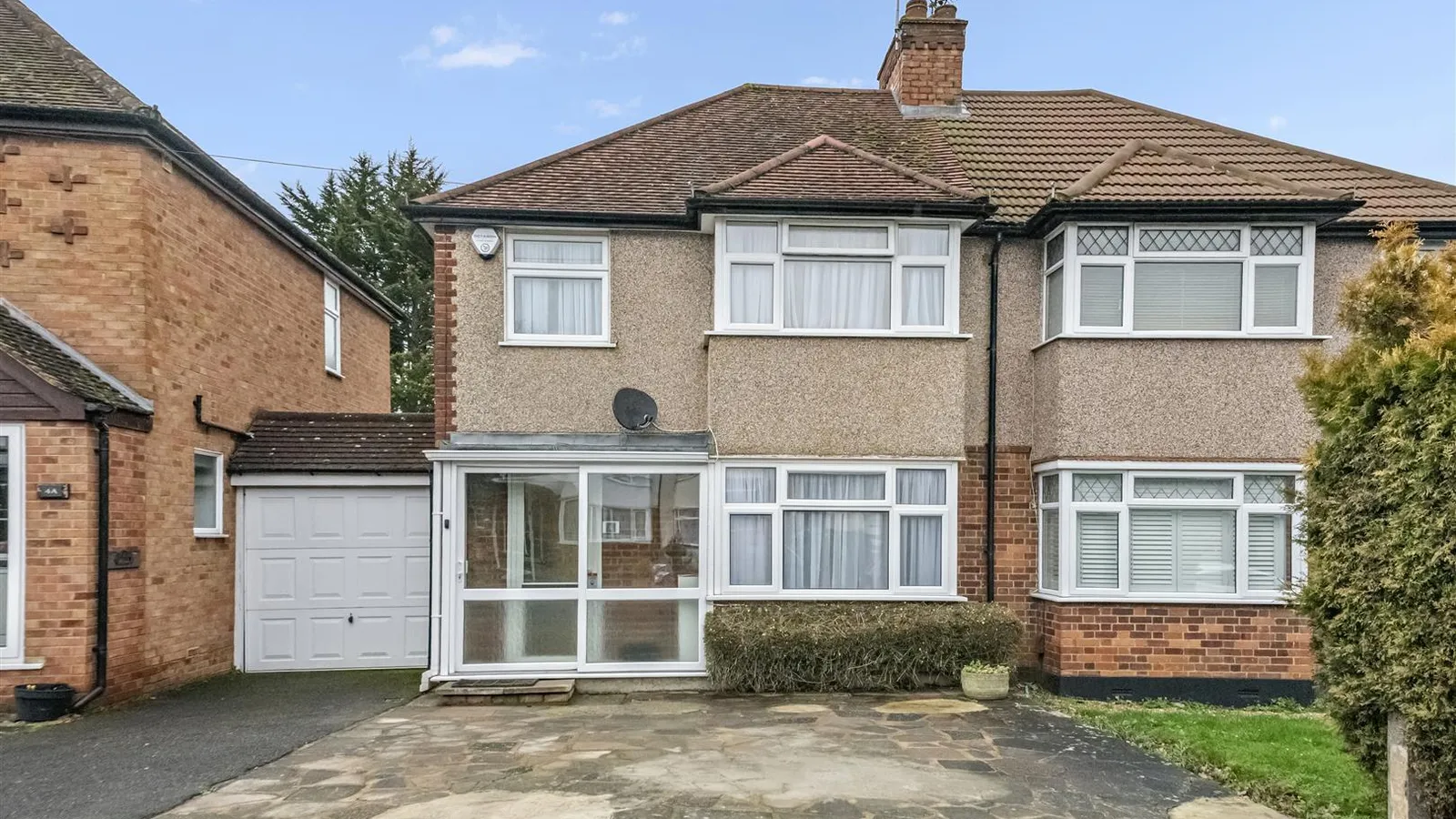 House Harvey Road in Greater London