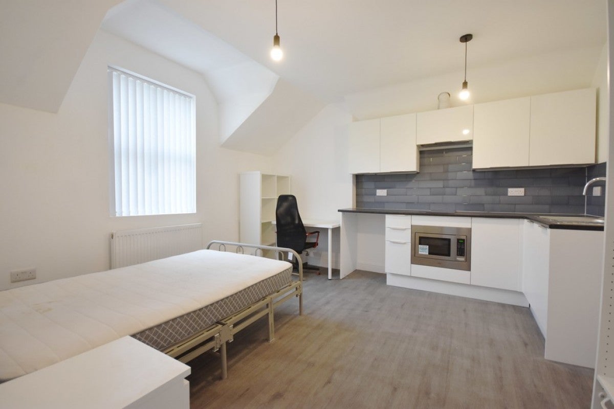 Flat Gloucester Street in Coventry