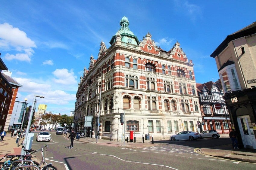 Flat St Edward's Road in Portsmouth