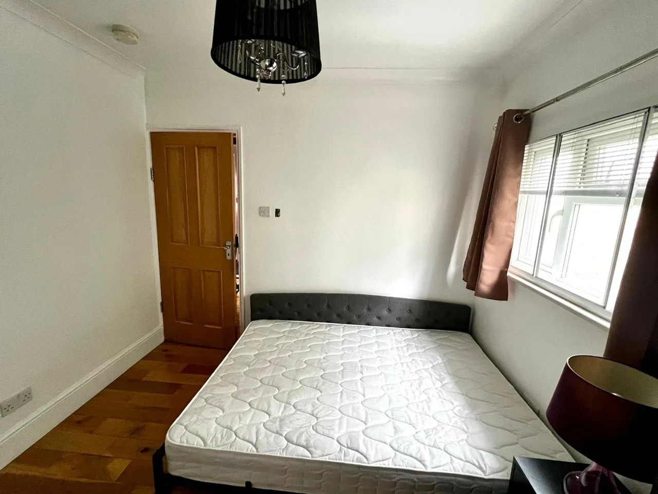 Room Mill Road in Greater London