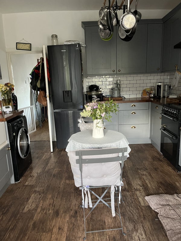 Room Main Street in North West Leicestershire