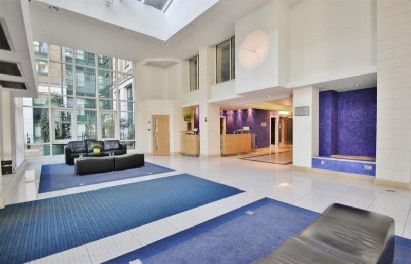 Flat Beckford Close in Greater London