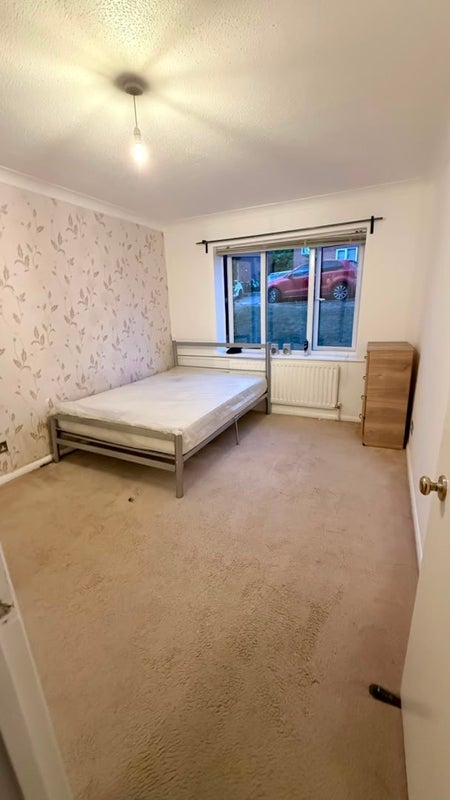 Room Reedham Drive in Greater London