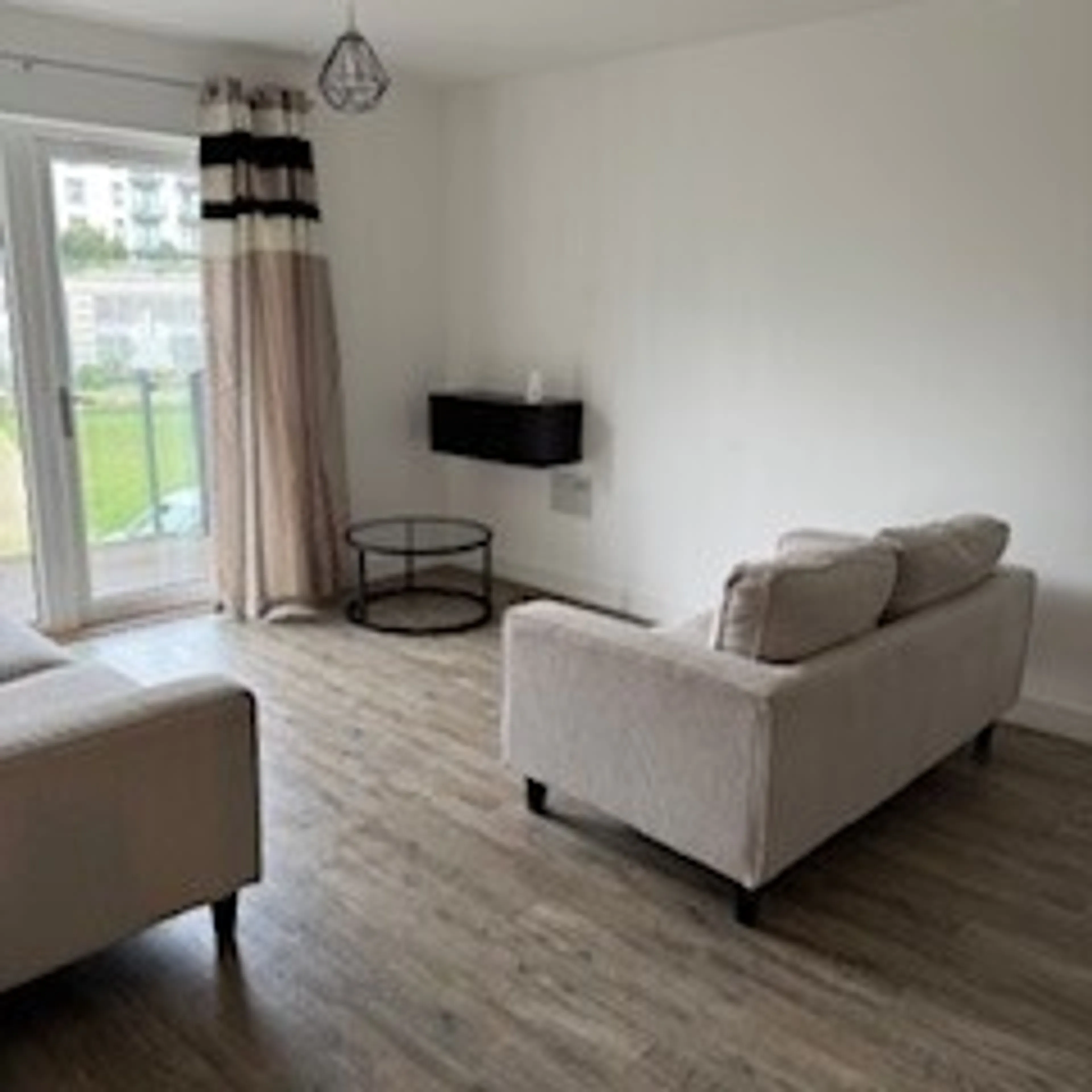 Flat Pearl Lane in Gillingham