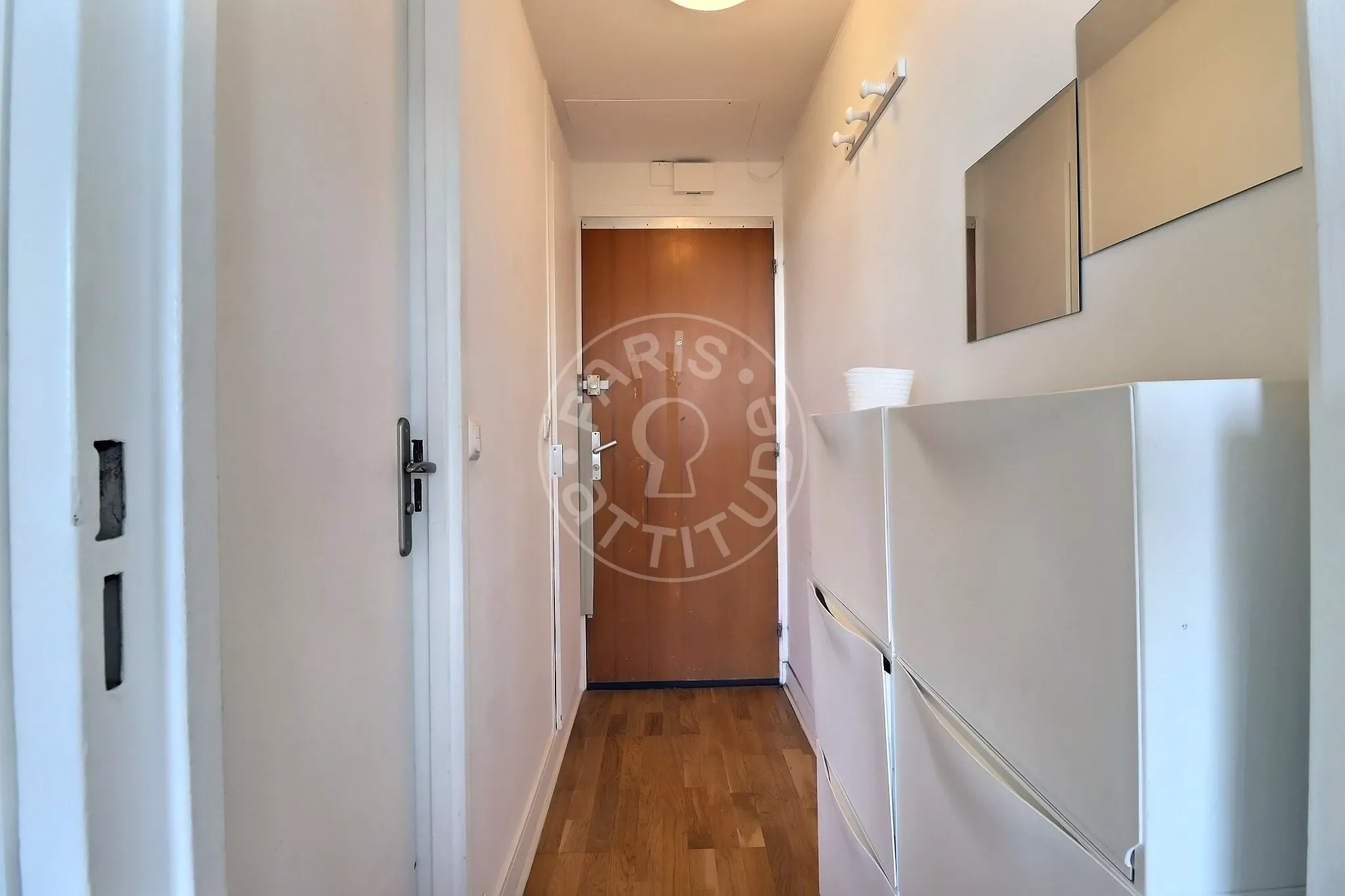 Flat Quai de Grenelle in Paris