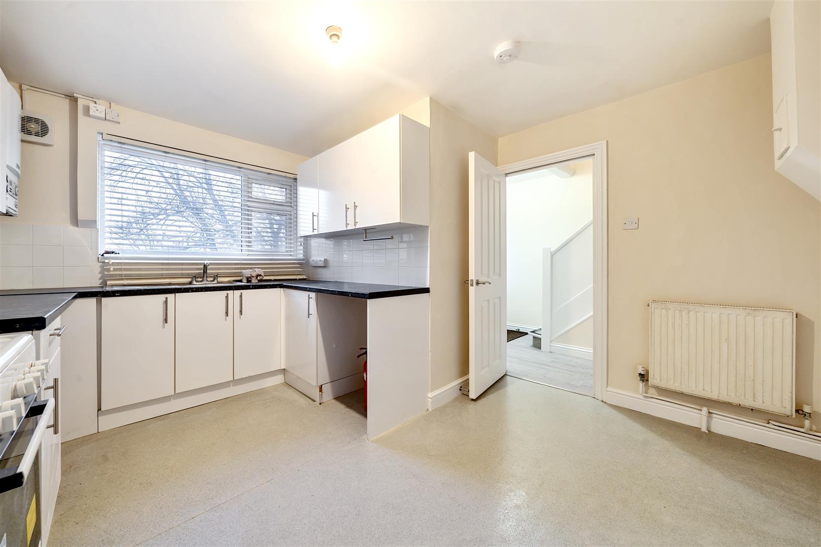 Flat Oakfield Close in Greater London