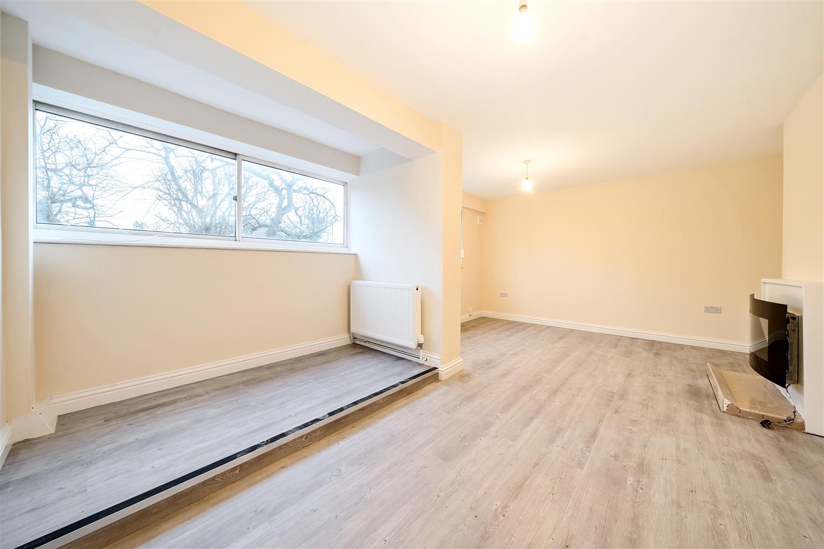 Flat Oakfield Close in Greater London