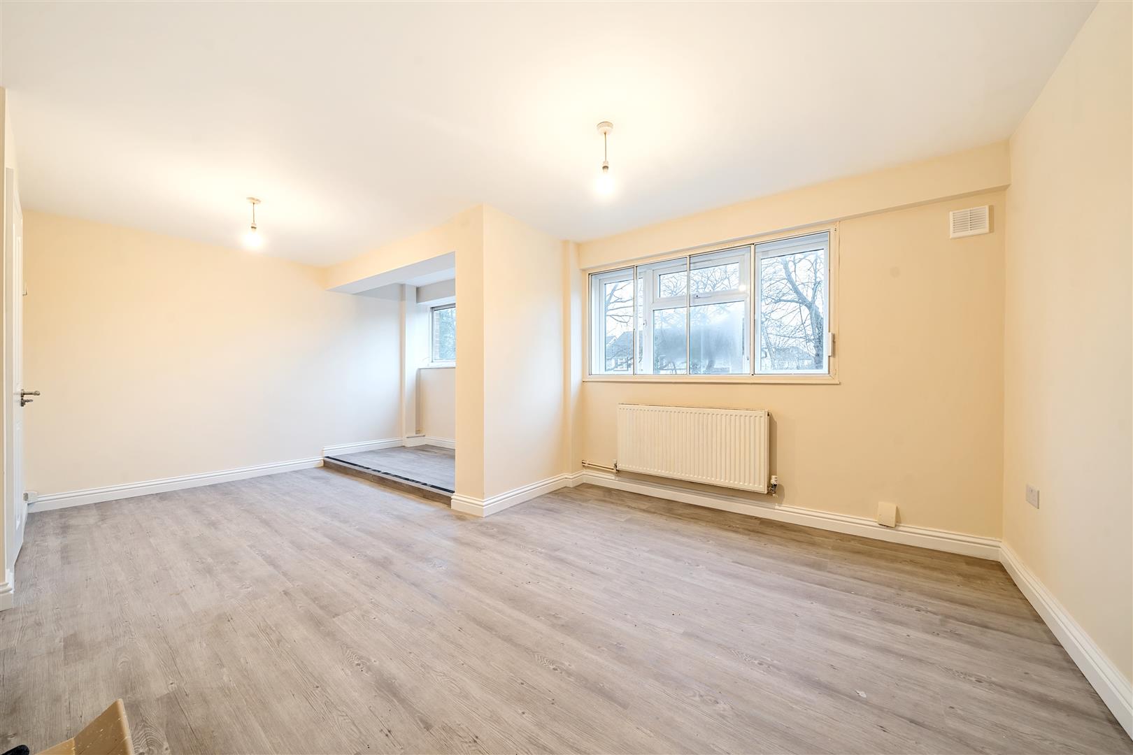 Flat Oakfield Close in Greater London