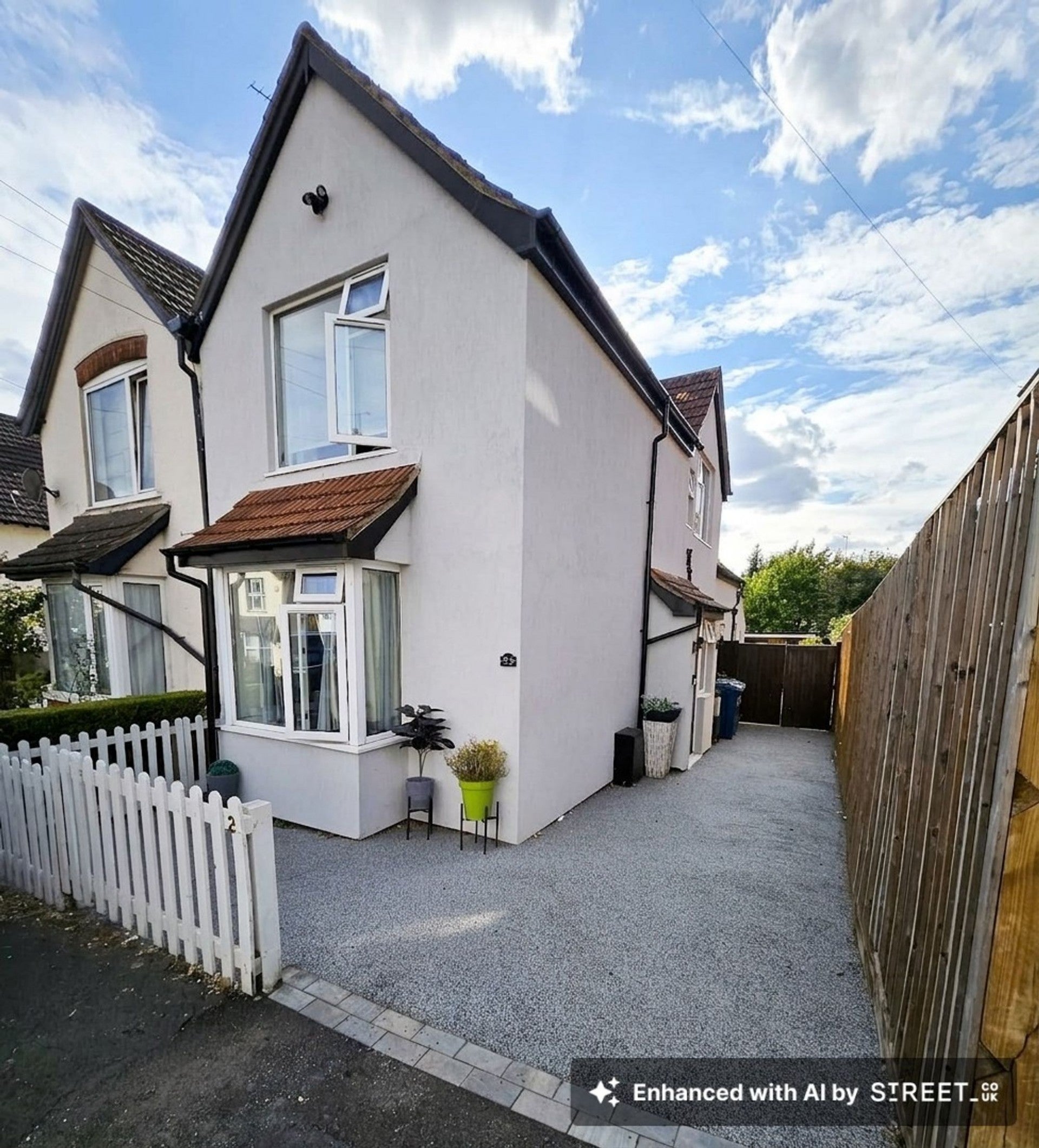 House Cromwell Road in High Wycombe Community Board