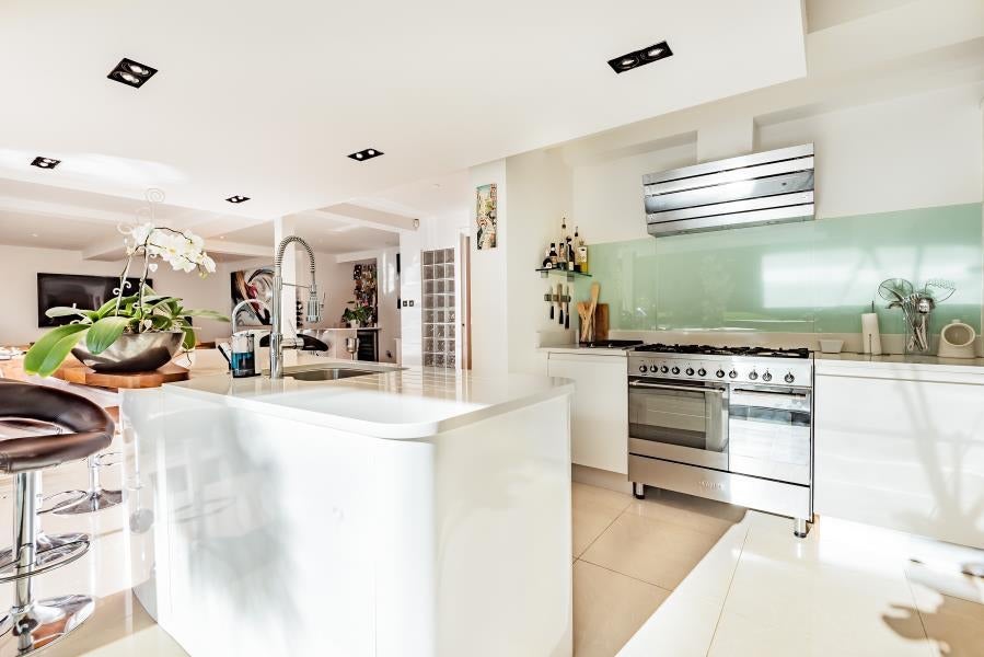 House Trumps Green Avenue in Borough of Runnymede