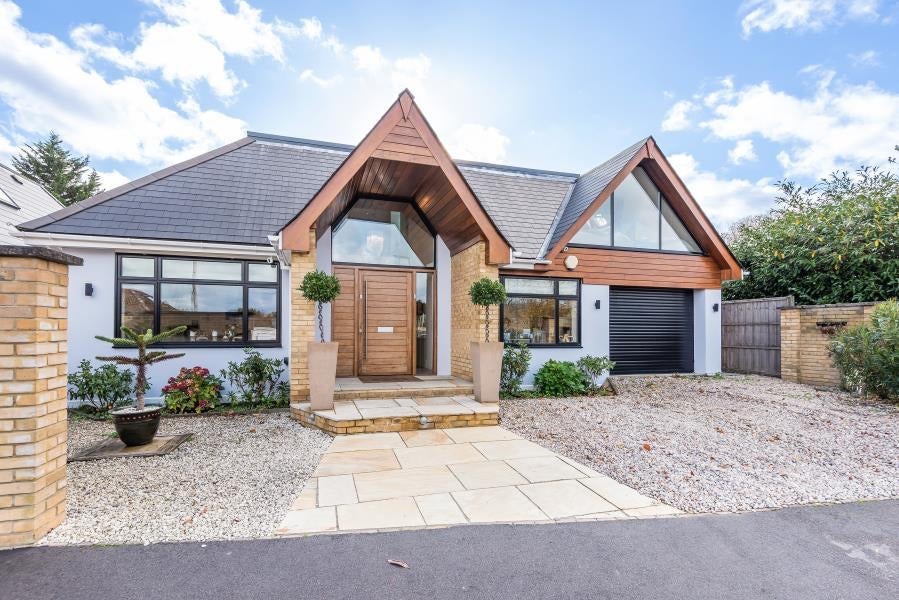 House Trumps Green Avenue in Borough of Runnymede
