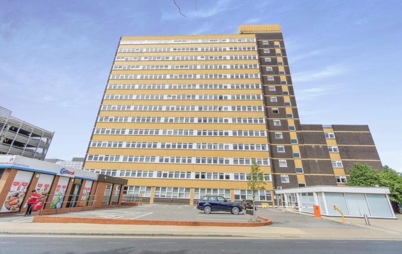 Room Trinity Road in Bootle