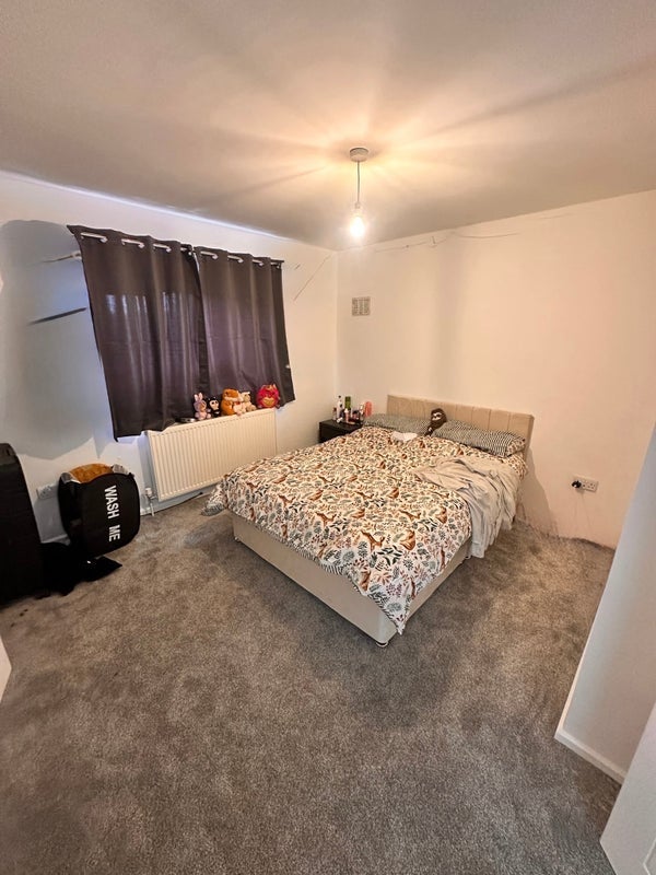 Room Cranleigh Court Road in Yate