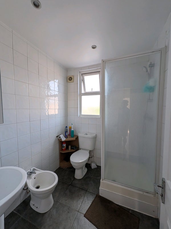Room Broad Lane in Greater London