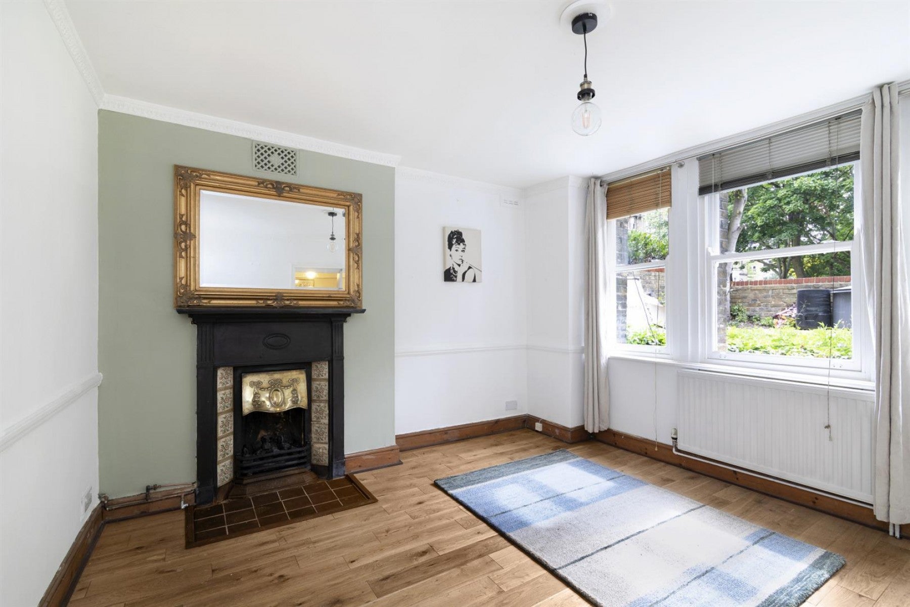Flat Camden Mews in Greater London