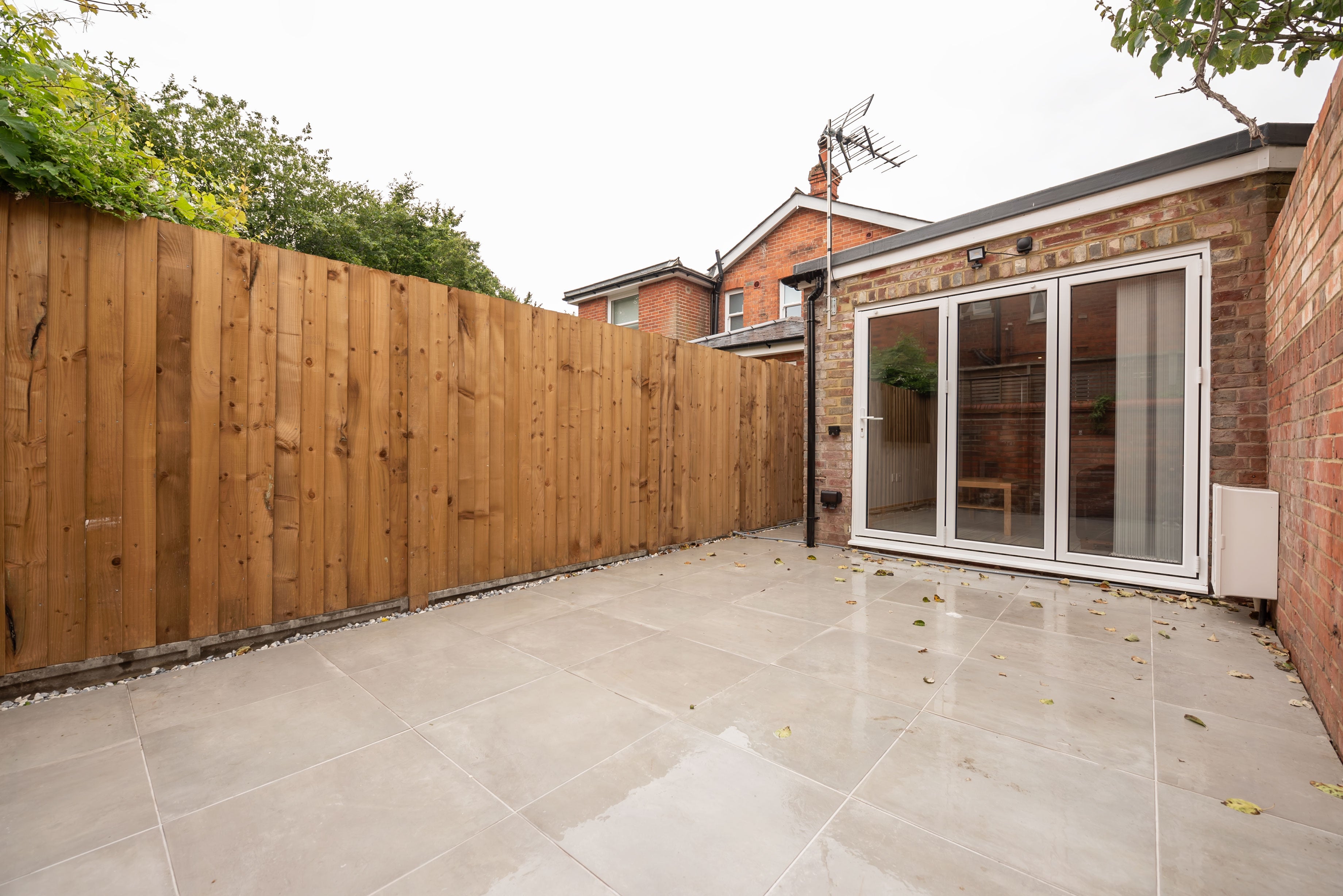 Flat Redlands Road in Reading