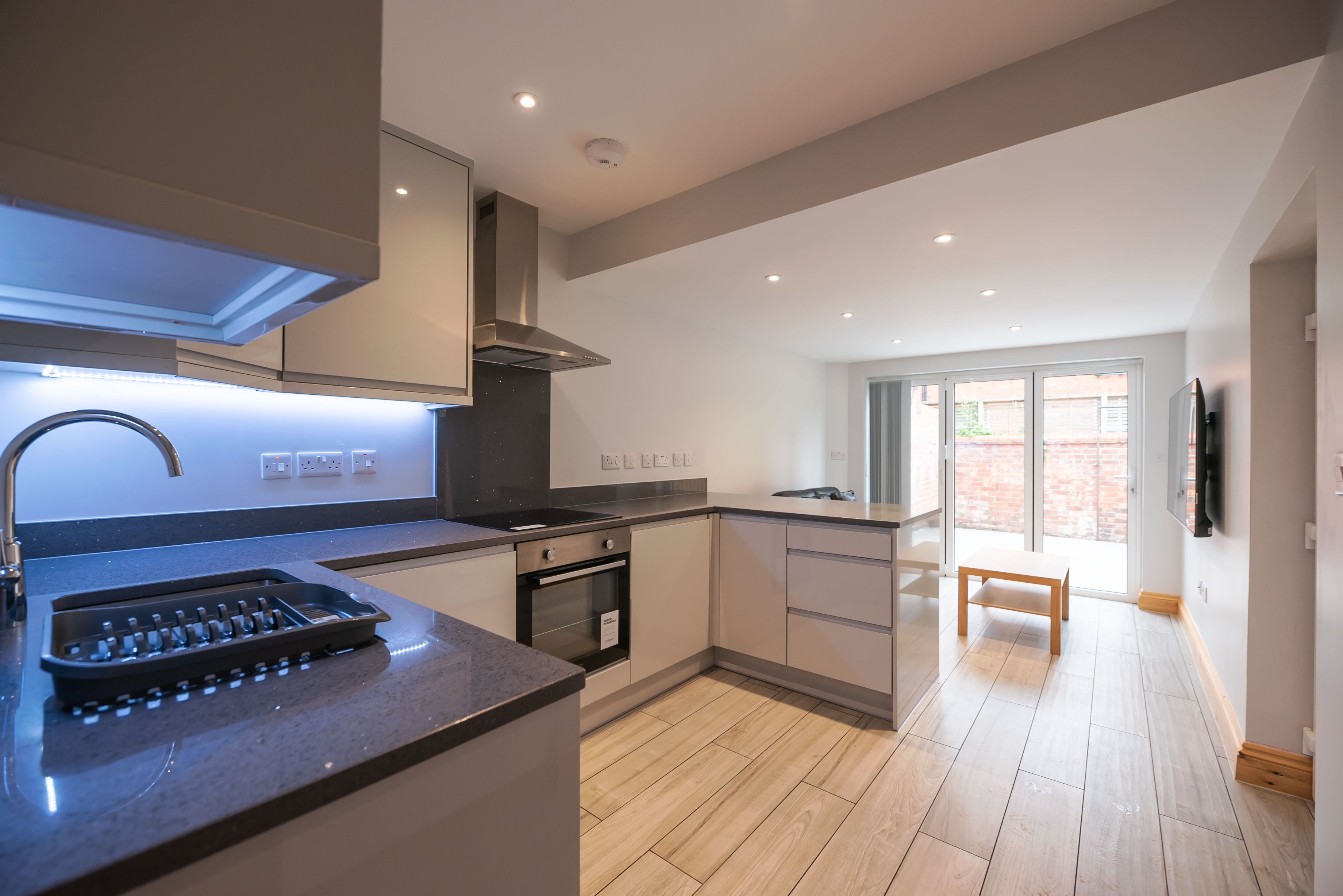 Flat Redlands Road in Reading