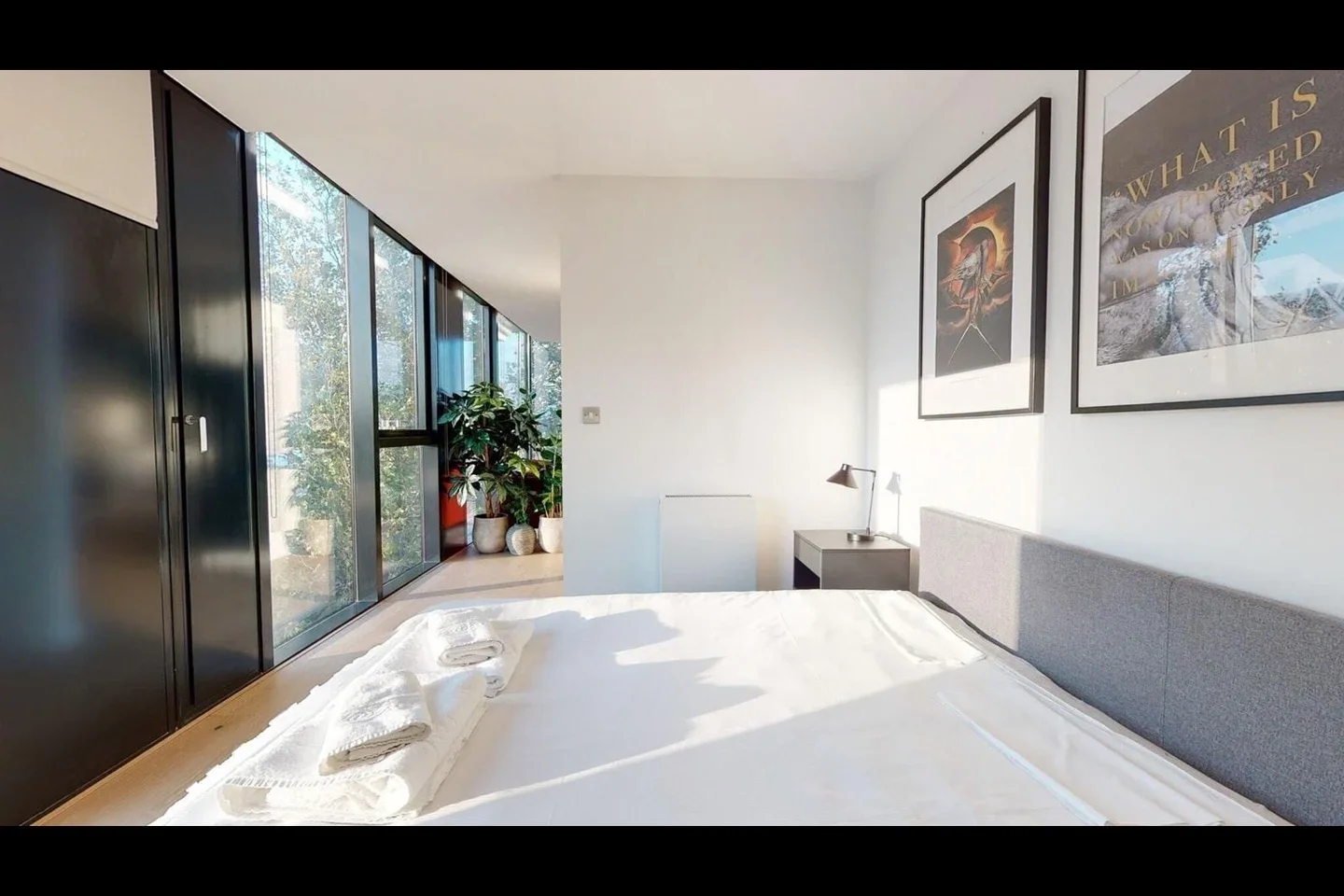 Flat Highgate Hill in Greater London