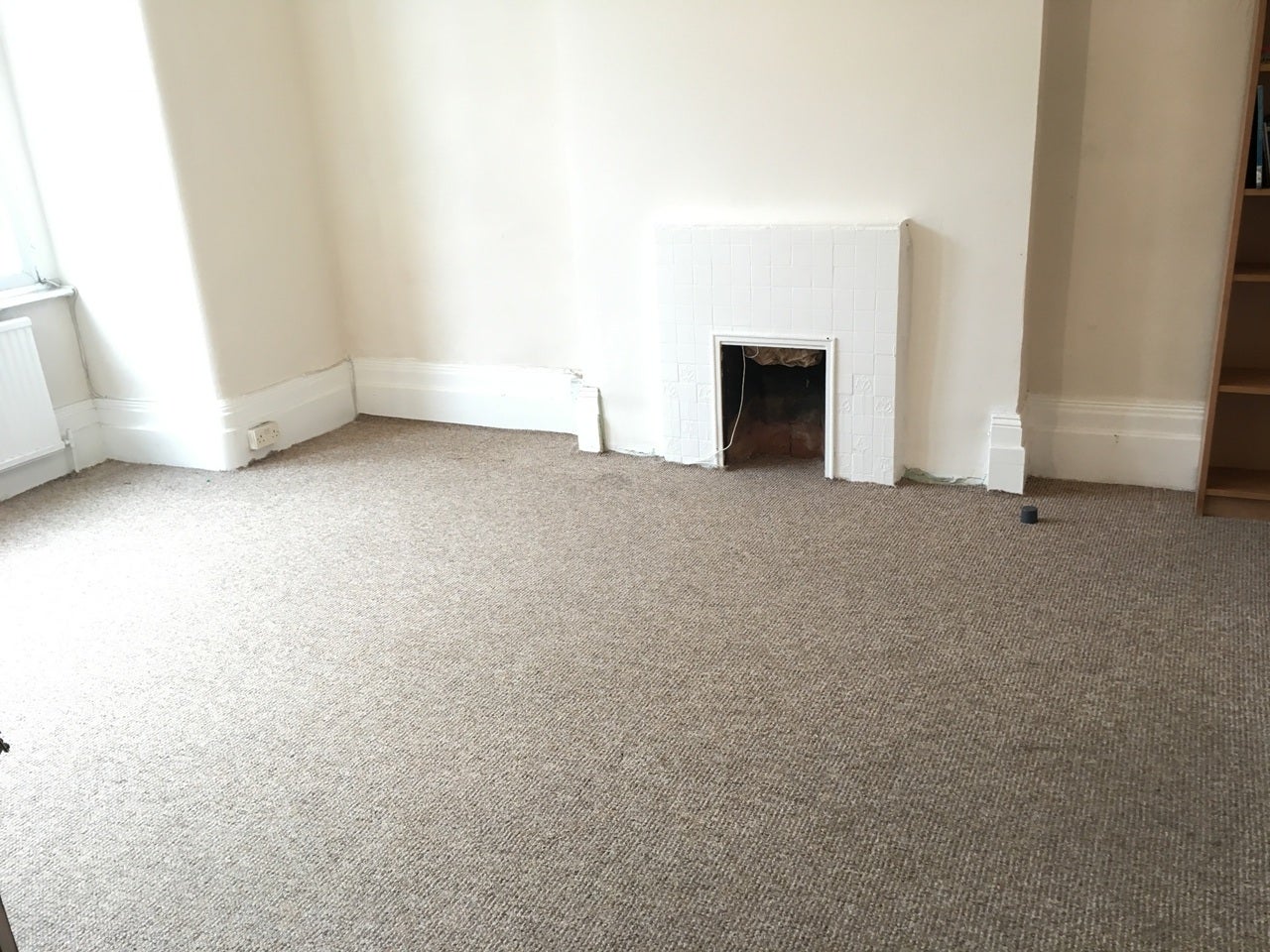 Room Hastings Road in Greater London