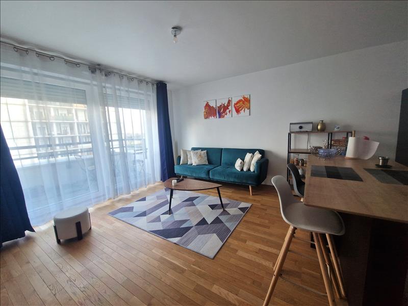 Flat Boulevard de Valmy in Colombes