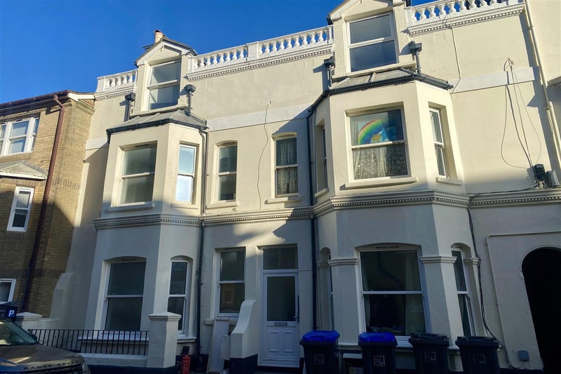Flat West Street in Worthing