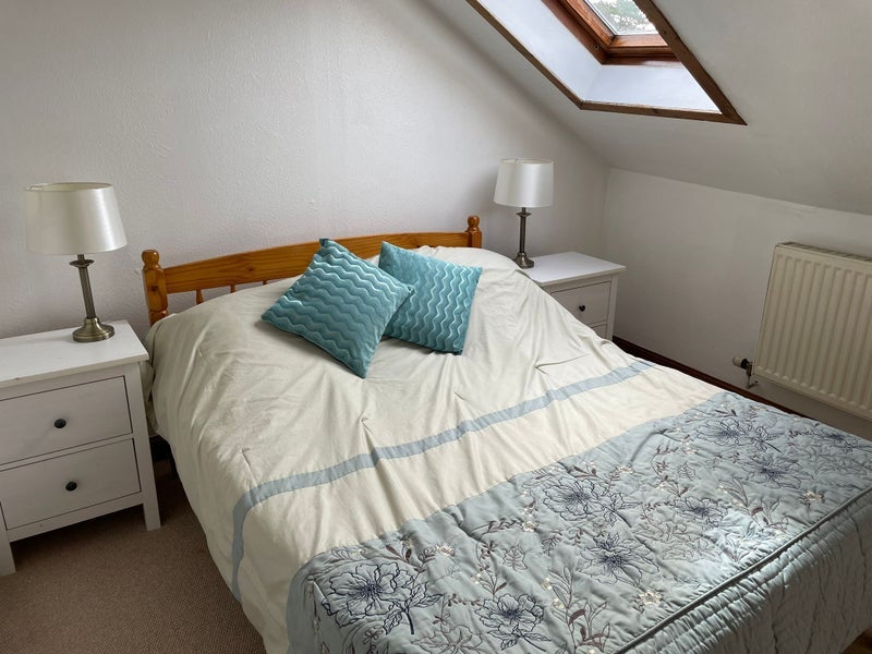 Room Watson Avenue in Rutherglen