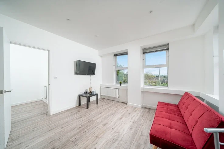 Flat Castle Court in Aylesbury