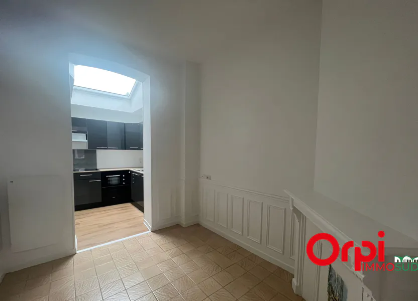 Flat Rue Louis Antoine de Saint-Just in Amiens