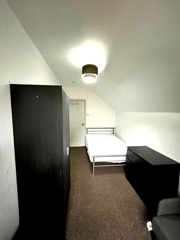 Flat Firshill Crescent in Sheffield